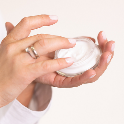 Cremă Regenerantă de Noapte pentru Față, Gât și Décolletage, 50 ml